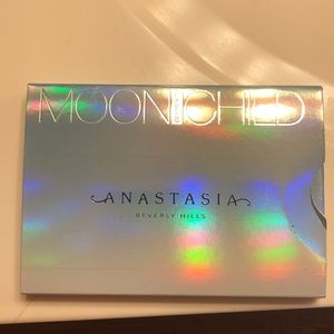 Anastasia Beverly Hills Moonchild Glow Kit